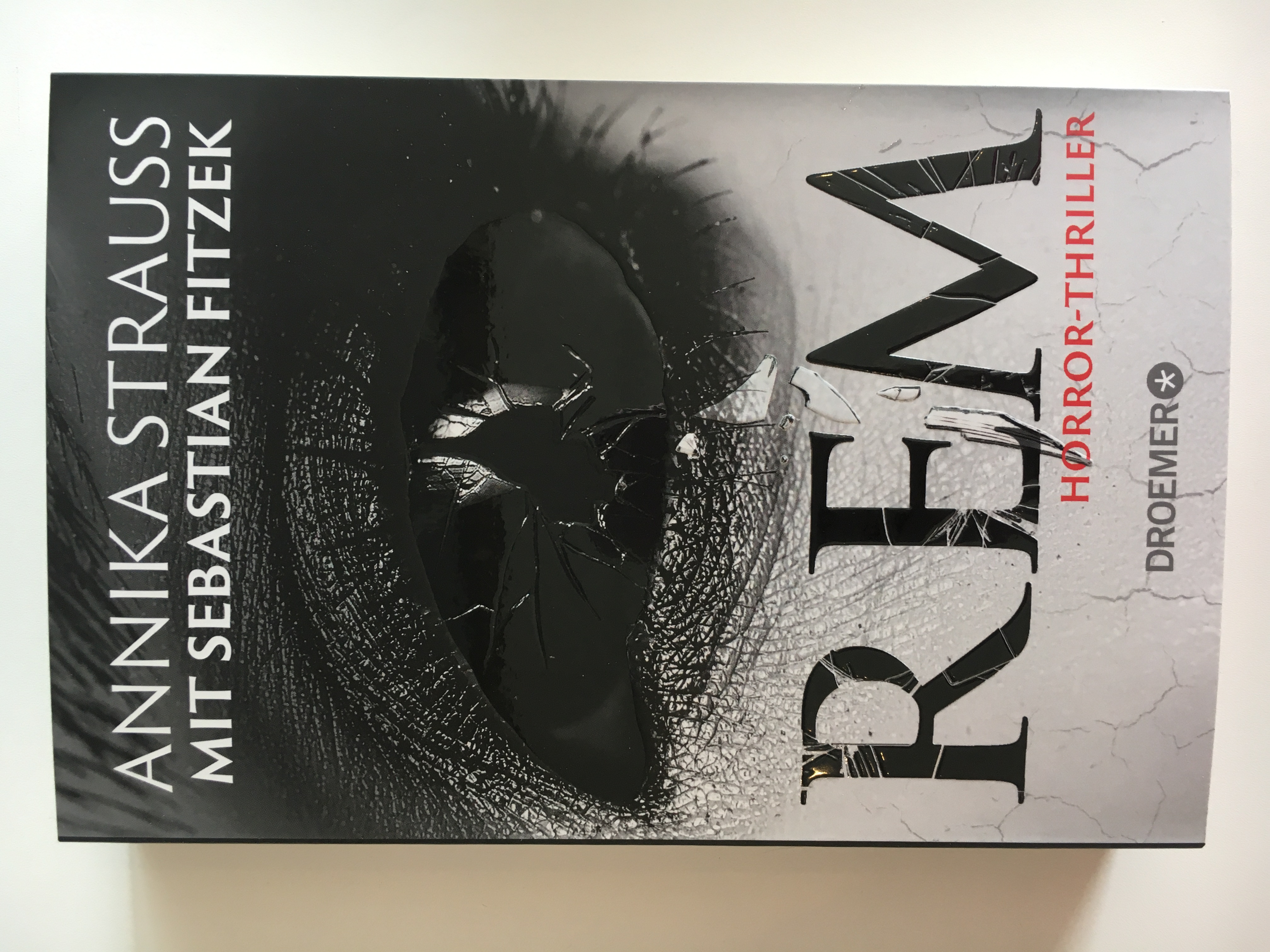 Annika Strauss mit Sebastian Fitzek - REM