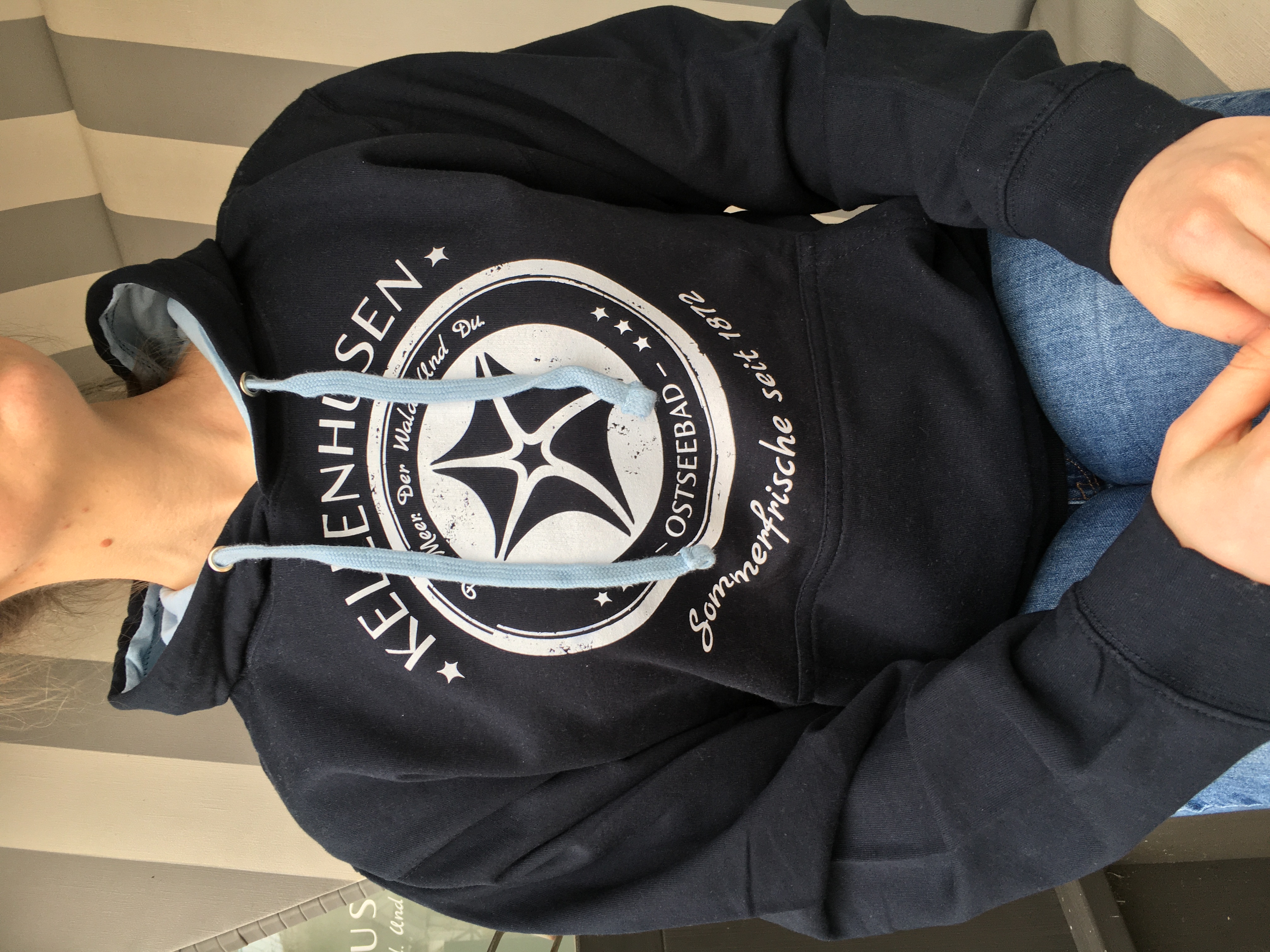 zweifarbiger Hoodie unisex "Stempel"- dunkelblau/hellblau